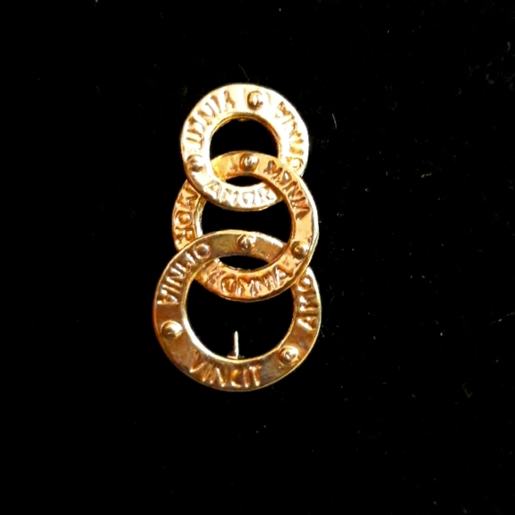Triple Rings Pin - Picture 1 of 5